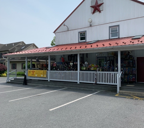 Bird-in-Hand Bake Shop - Bird In Hand, PA