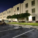 Red Roof Inn - Motels