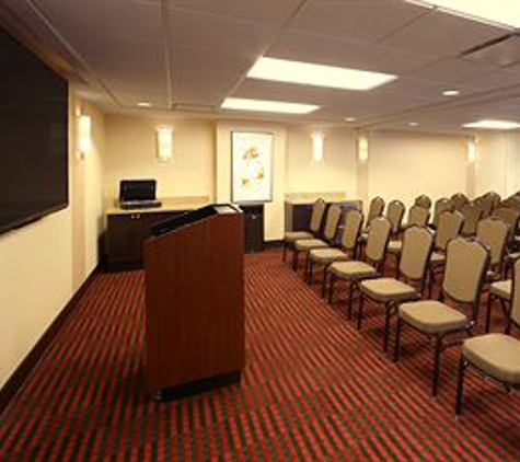 Hyatt Place Flushing/Laguardia Airport - Flushing, NY