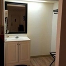 Tricove Inn & Suites - Bed & Breakfast & Inns