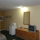Holiday Motel - Motels