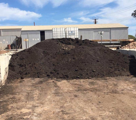 Ceduna Bulk Hauliers & Earthmoving Pty Ltd - Ceduna, SA