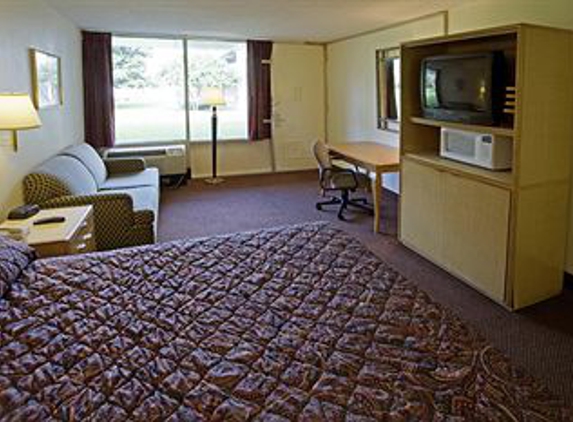 Americas Best Value Inn - Virginia Beach, VA