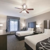 La Quinta gallery