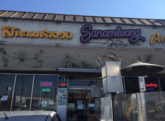 Sanamluang Cafe - Los Angeles, CA
