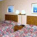 Pamola Motor Lodge - Motels