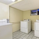 Super 8 by Wyndham New Orleans - Hotels