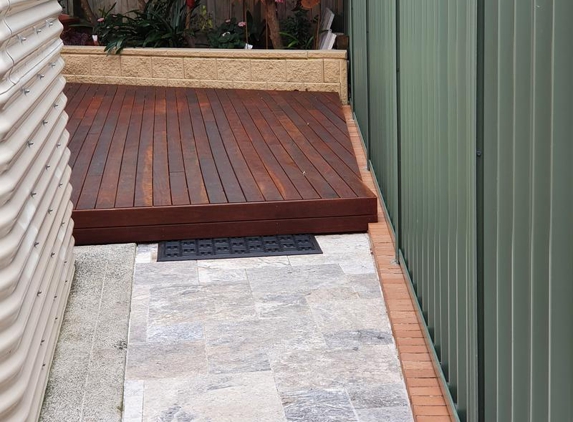 Luxore - Dover Heights, NSW. Travertine and one of the decks