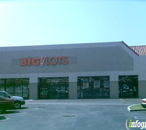 Big Lots - Fullerton, CA