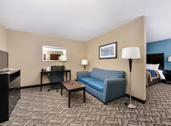 Comfort Inn & Suites - Springfield, IL