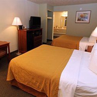 Quality Inn & Suites at Dollywood Lane - Pigeon Forge, TN