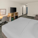 Spark by Hilton Grand Island - Hotels