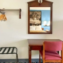 Rodeway Inn - Motels