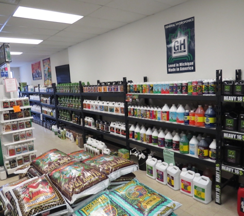 Heavy Harvest Garden Supply - Pontiac, MI