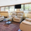 Days Inn & Suites by Wyndham Madison Heights MI - Hotels