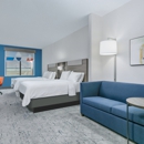 Holiday Inn Express & Suites Winnie by IHG - Hotels