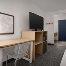 Spark by Hilton San Jose Airport - Hotels
