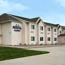 Microtel Inn & Suites by Wyndham Colfax/Newton - Hotels