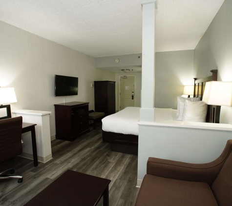 Best Western Paramus Hotel & Suites - Paramus, NJ