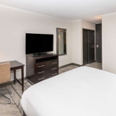 DoubleTree by Hilton Newark Penn Station - Hotels