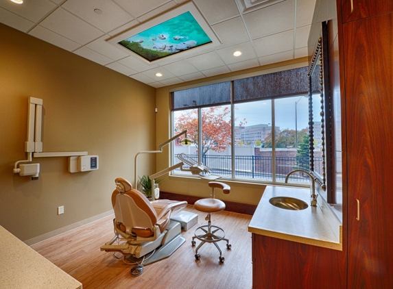 24 Hour Dental Care - Indianapolis, IN