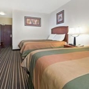 Super 8 by Wyndham Austin/Airport South - Motels