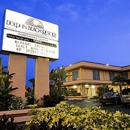 Dolphin Beach Resort - Motels