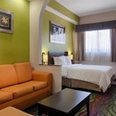 Days Inn & Suites by Wyndham Bonita Springs North Naples - Motels