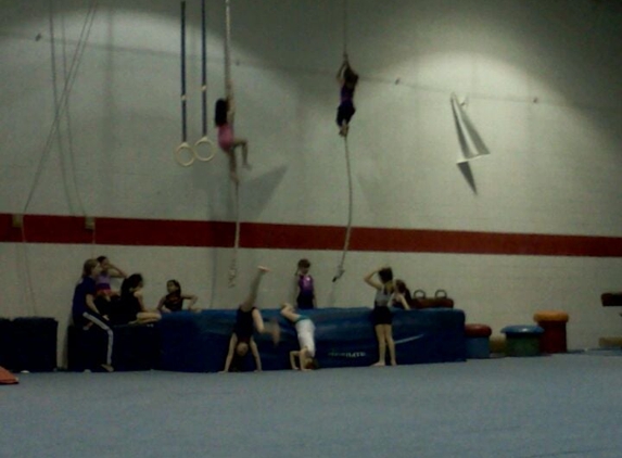 Summit Gymnastics Academy - Moline, IL