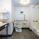 Hampton Inn & Suites Allen Park - Hotels
