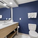 Spark by Hilton Waynesboro - Hotels