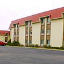 Ramada by Wyndham Albert Lea - Hotels