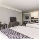 Platinum Inn & Suites Webster