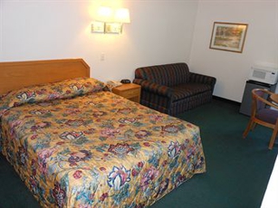 Economy Inn & Suites