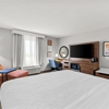 Hampton Inn & Suites Peru gallery