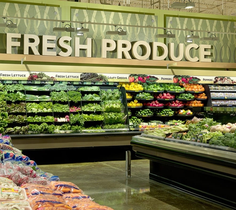 Schnucks - Saint Louis, MO. Fresh Produce section, 2015