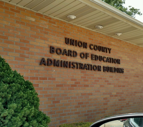 Union County Board Of Education              2703891694 - Morganfield, KY