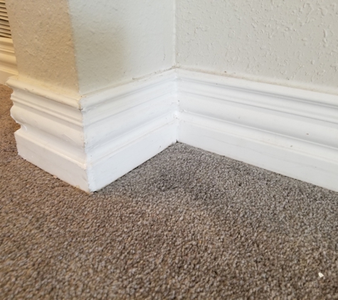 4 U Roofing - Red Oak, TX. Perfect molding in corners that were never at right angles to begin with.