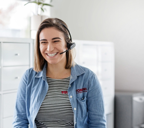 Tonkin Plumbing Group Pty Ltd - Lavington, NSW. Tonkins receptionist