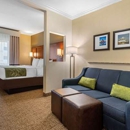 Comfort Suites Central - Motels