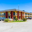 Castle Inn & Suites By OYO Chickasha - Hotels