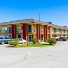 Castle Inn & Suites By OYO Chickasha