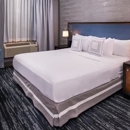 Fairfield Inn & Suites - Hotels