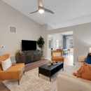 Redwood Crystal Lake - Apartments