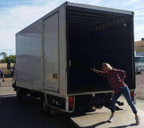 Clare's Removals Pty Ltd - Orange, NSW