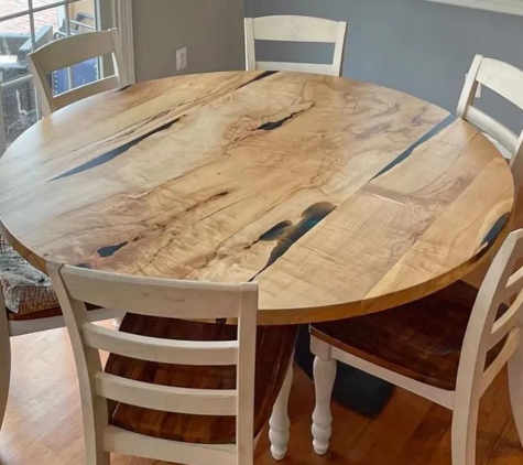 Rustic Red Door Co - Perkiomenville, PA. Live Edge Round Dining Table