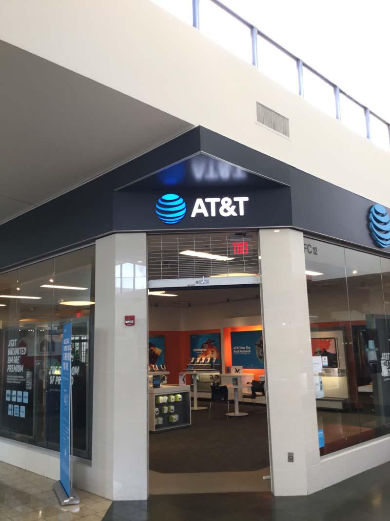 AT&T Store 18 S County Center Way, Saint Louis, MO 63129 - 0