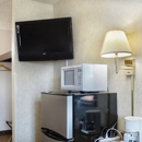 Chalet Motel - Motels