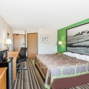 Super 8 by Wyndham Sioux City South - Hotels