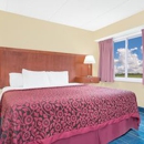 Days Inn by Wyndham Alexandria MN - Motels